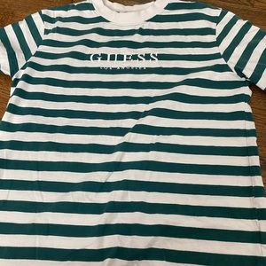 guess green striped t shirt